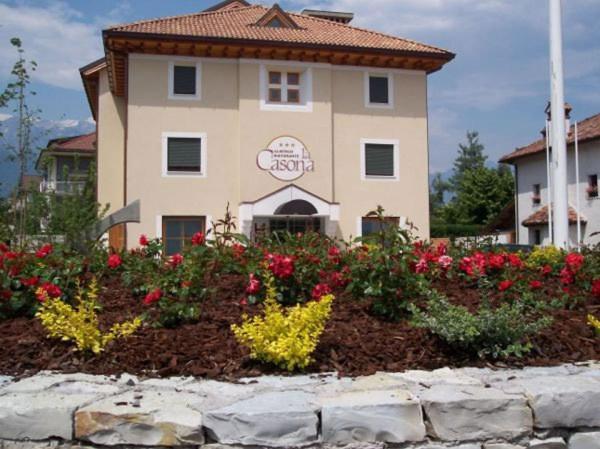 Hotel Ristorante La Casona Feltre Extérieur photo