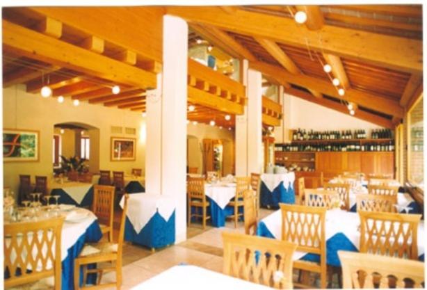Hotel Ristorante La Casona Feltre Extérieur photo