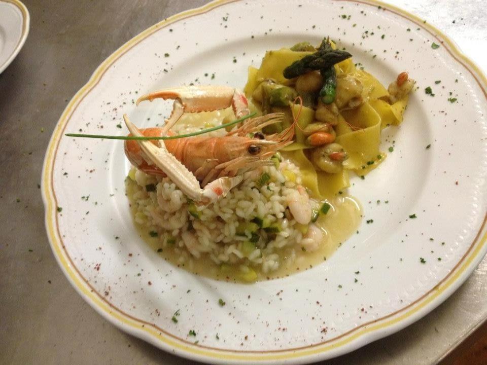 Hotel Ristorante La Casona Feltre Extérieur photo
